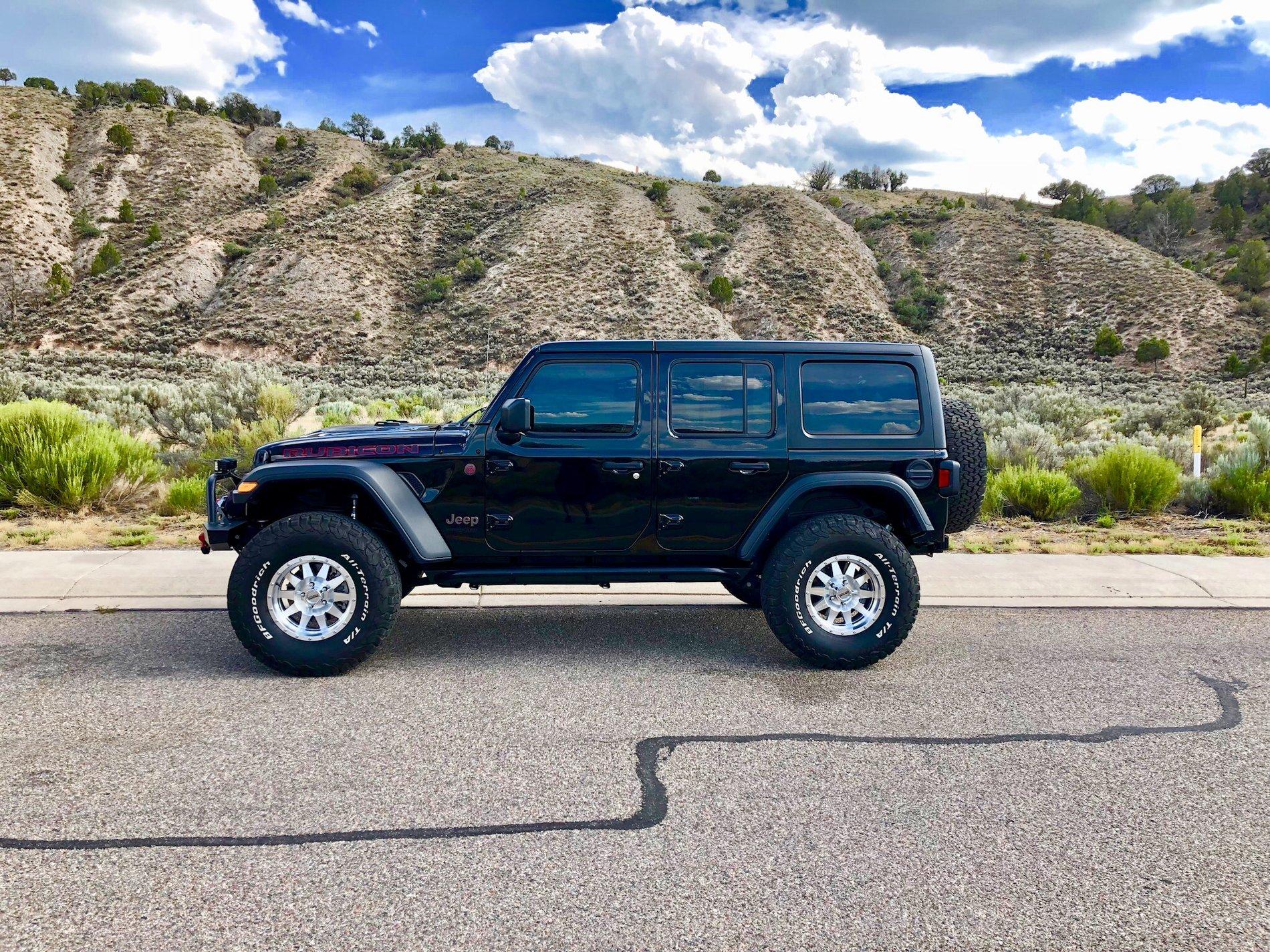 Jeep Wrangler JL JL Rubicon on Method Wheels...let's see em! 816C9E54-59FE-48DB-8CDB-BDE7BC33CD48