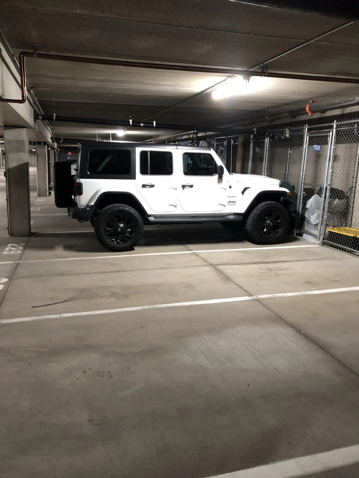 Jeep Wrangler JL Sahara vs. Rubicon? IMG_3585