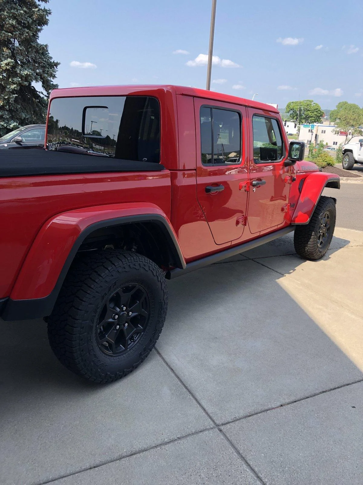 Jeep Wrangler JL Sahara vs. Rubicon? IMG_3865