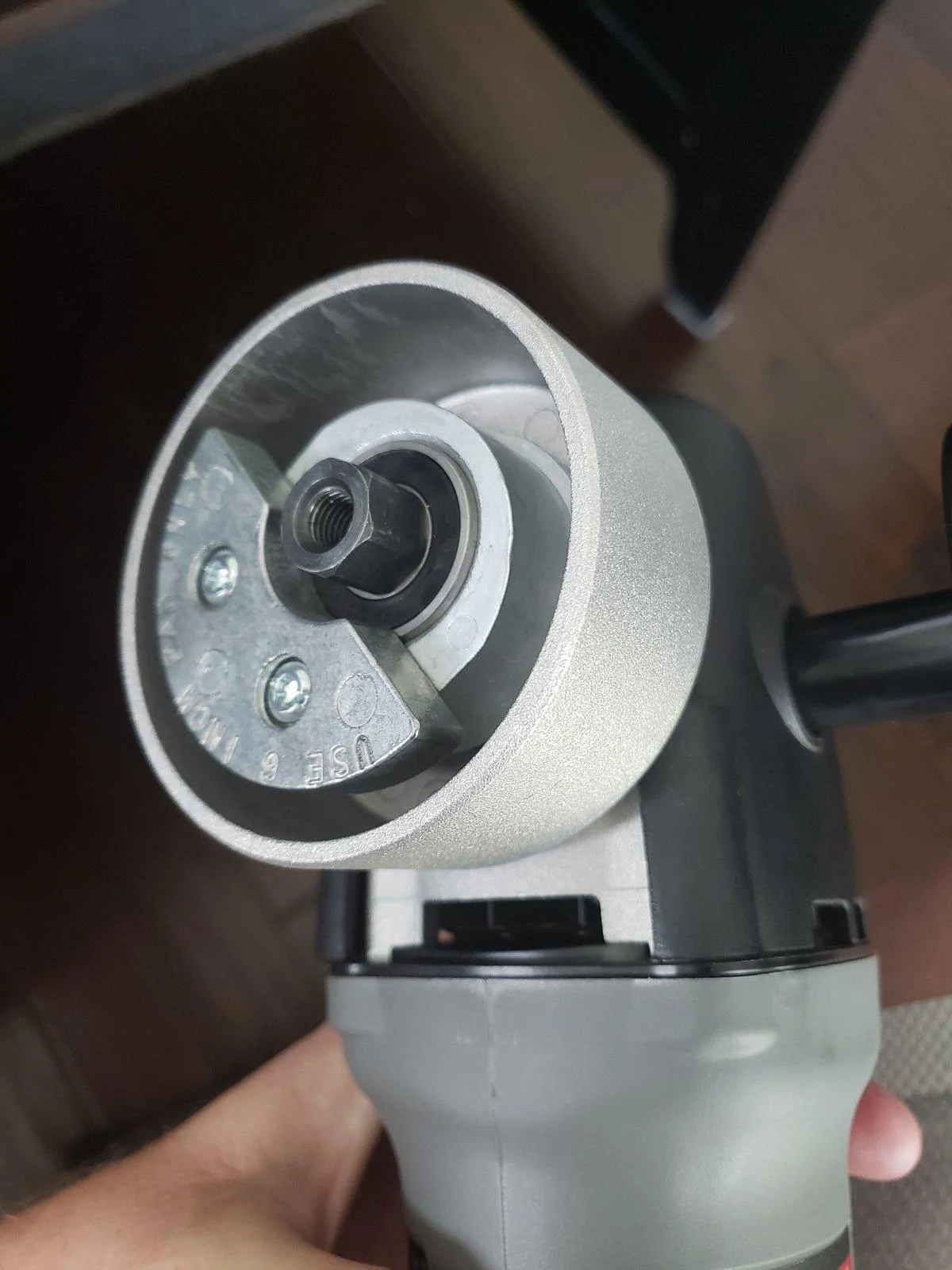Jeep Wrangler JL Using an electric polisher 20190808_113007