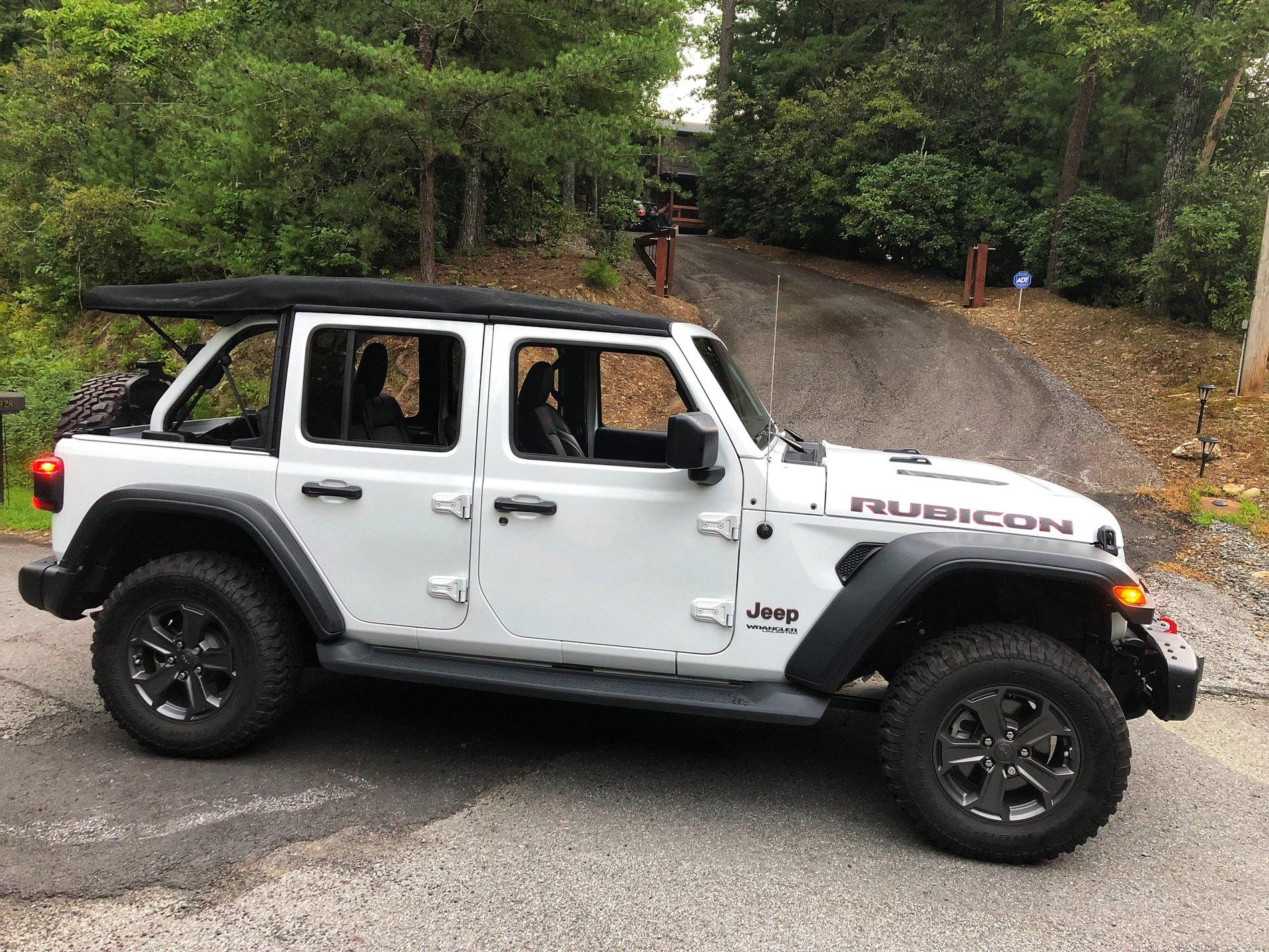 Jeep Wrangler JL MOAB Wheels on Rubicon. 0910BF66-E62C-4B5D-AEB8-122251556836