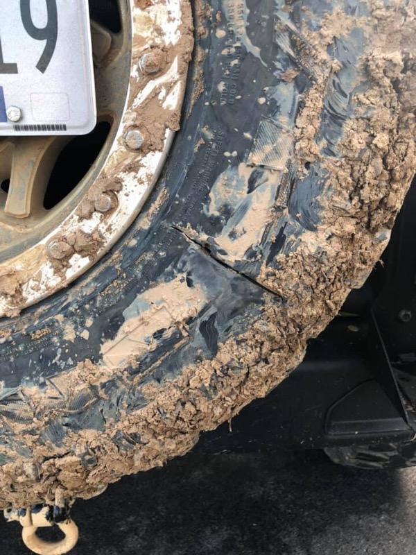 Jeep Wrangler JL Who's running Cooper mud tires? EKVZASo