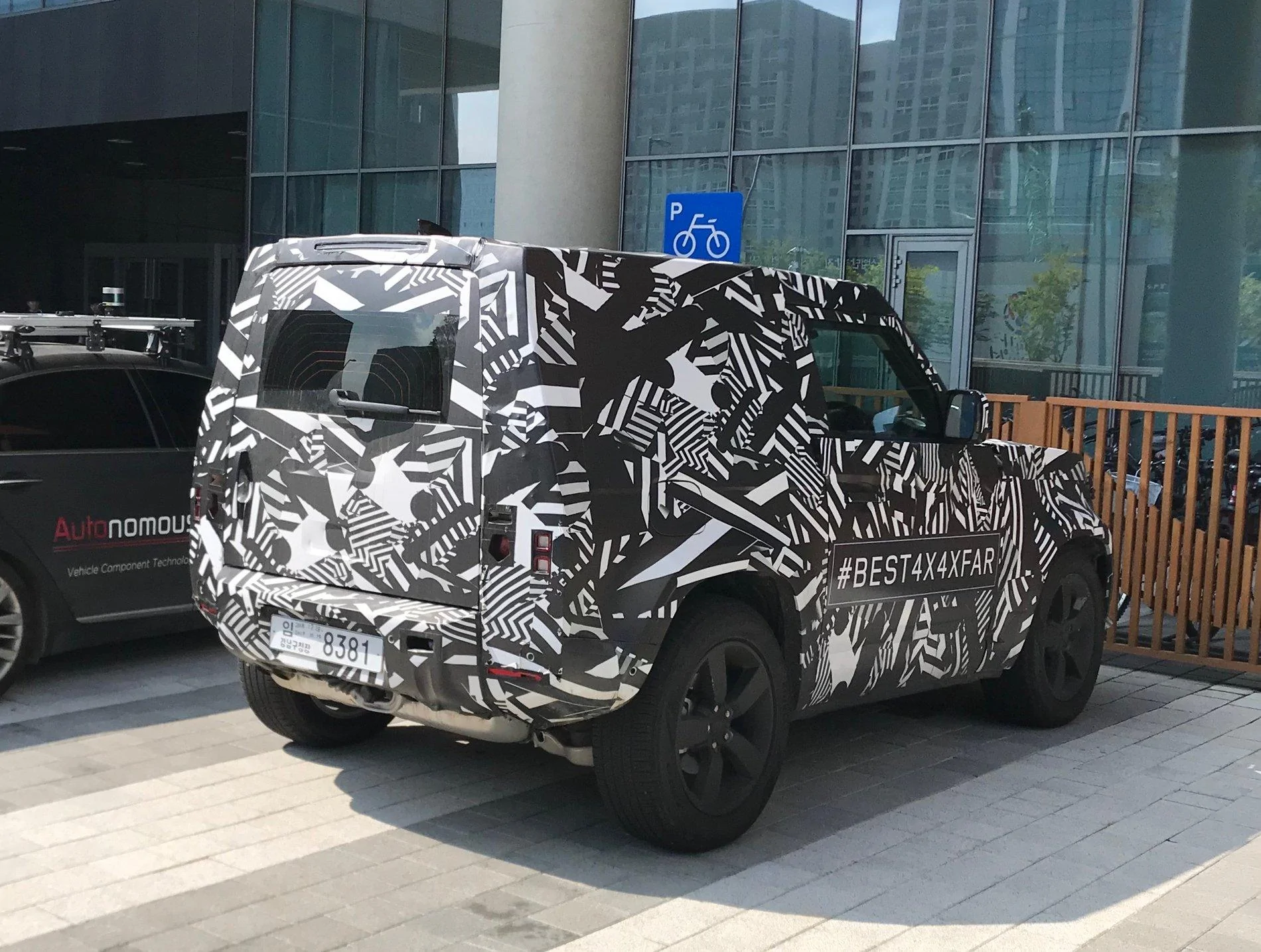Jeep Wrangler JL Jeep vs Defender file1-1