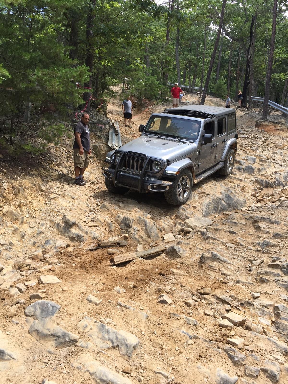 Jeep Wrangler JL Uwharrie G_0071.JPG?o=AqpCzv4X8OzJj6LFX7-1XQfKwkhrQxBTkevDuGqCfFfi&v=1&z=https%3A%2F%2Fp35-content.icloud