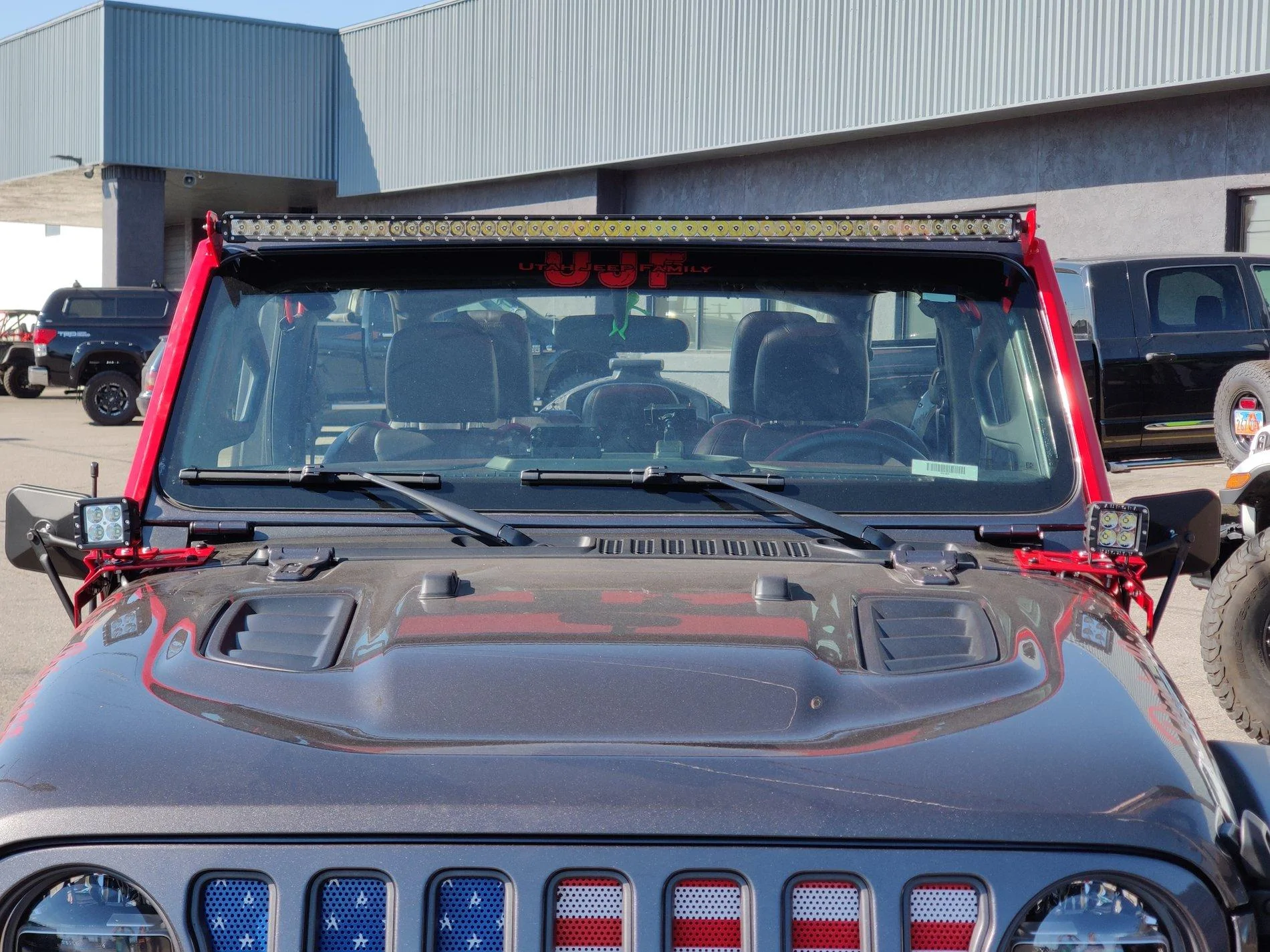 Jeep Wrangler JL Over Windshield Light Bar Mount IMG_20190815_170901