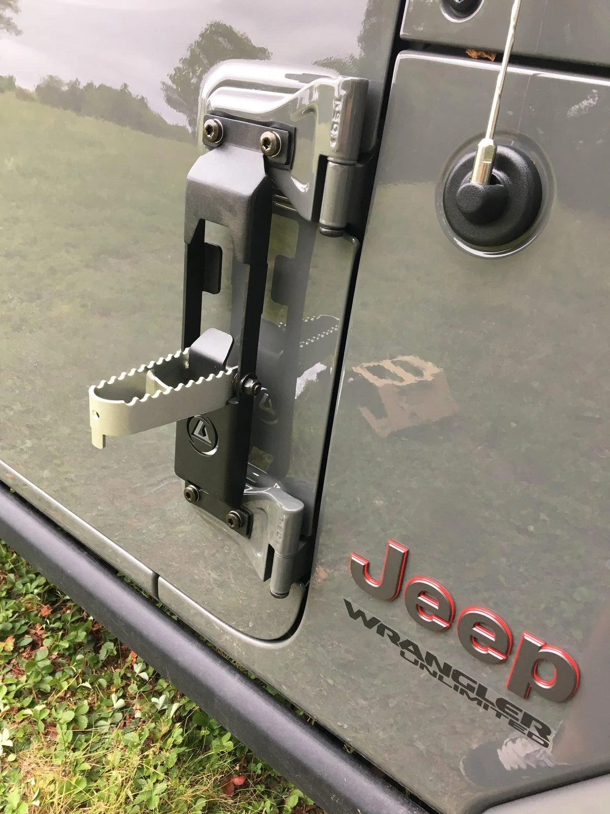 Jeep Wrangler JL Stuck Door Hinge Bolt Issue 8E3C9ED4-6031-434E-B9BE-05E572EC466E