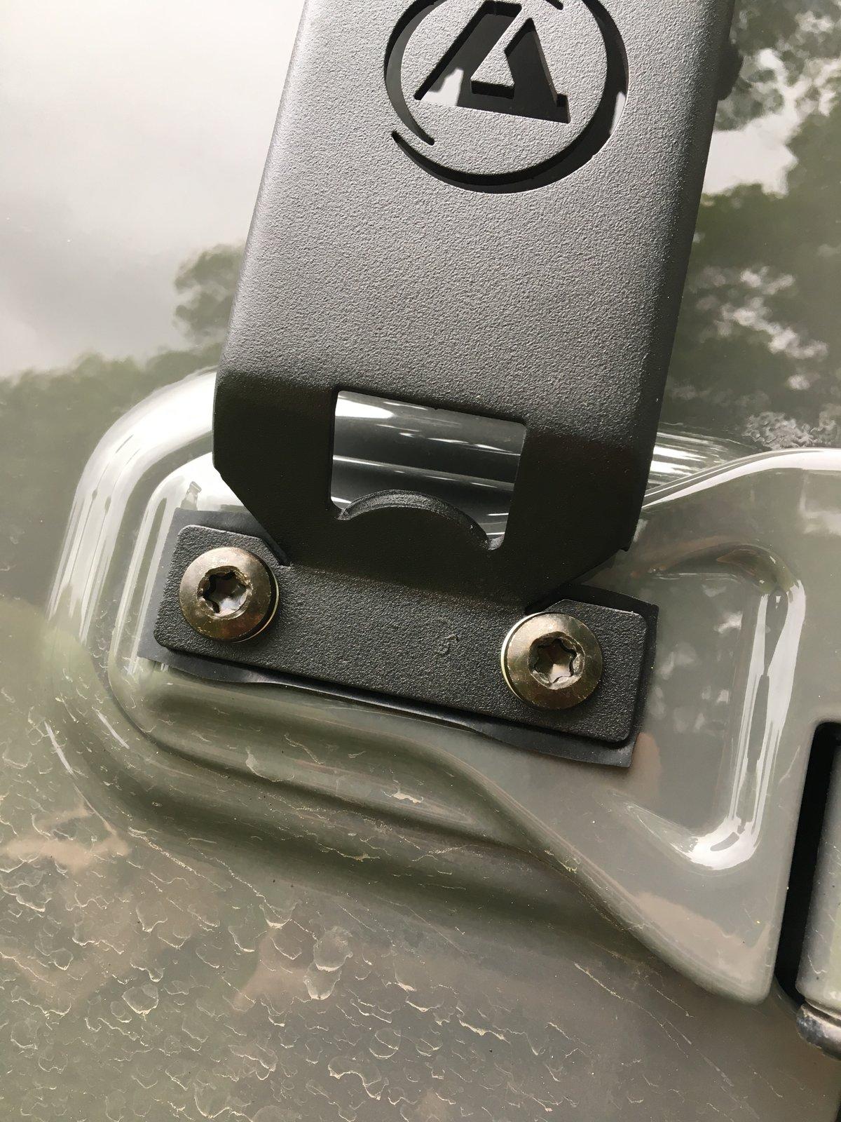 Jeep Wrangler JL Stuck Door Hinge Bolt Issue F2B7C505-CD25-4C01-A0AE-363A840D7A38