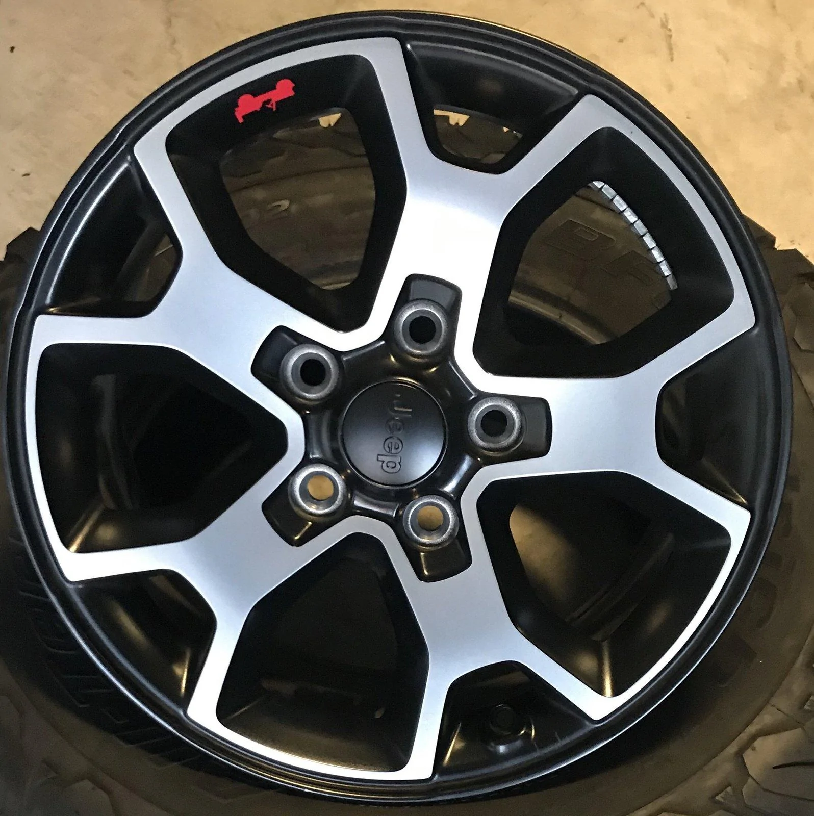 Jeep Wrangler JL Rubicon Wheels $500 13FD38B9-3A32-45AE-86F3-5E11F2B0F5A8
