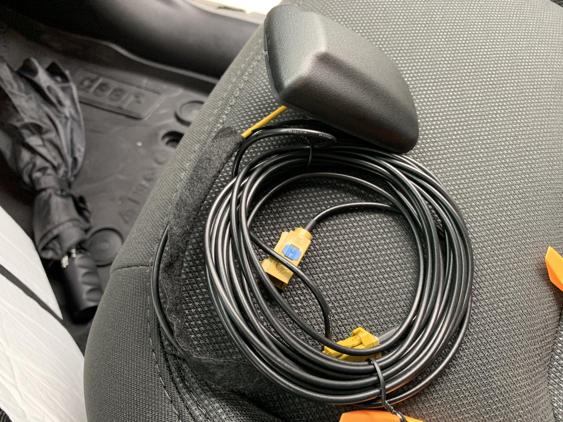 Jeep Wrangler JL Just trying to add Sirius 5E2B26EE-FFC6-432E-B947-5E5486CA31DD