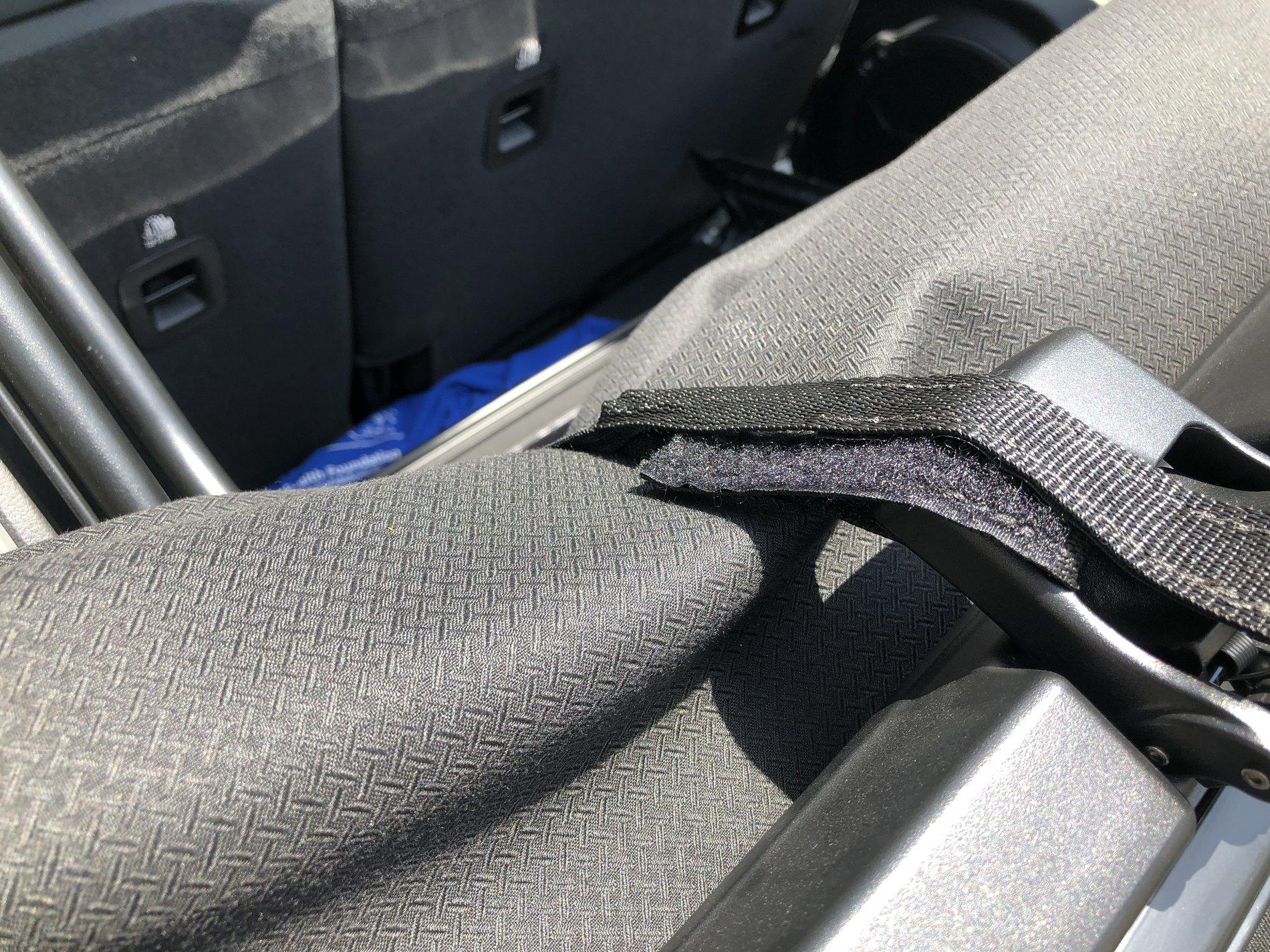 Jeep Wrangler JL Does the softop lock down? 0EABC181-90BC-4732-A60B-C4CE360ADC50