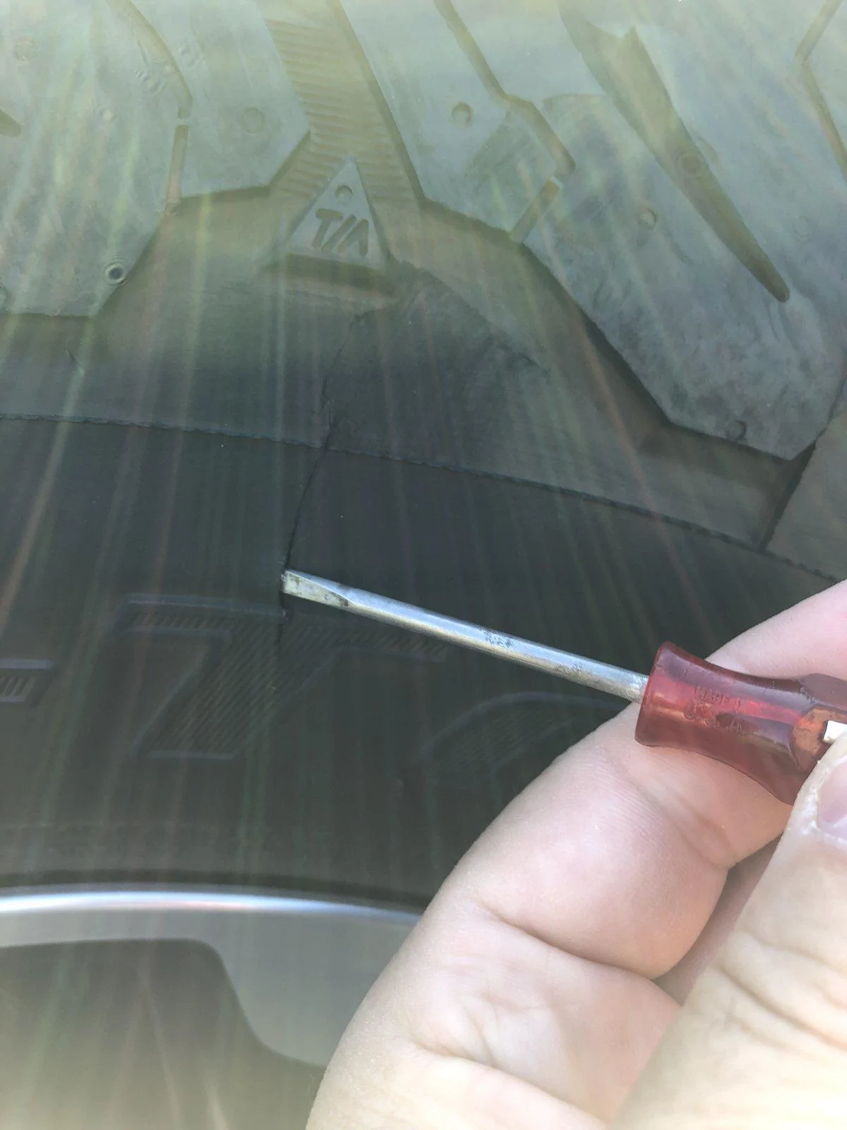 Jeep Wrangler JL Tire damage, Ok or not 6F657A58-4F74-4F11-8017-148858B0261F