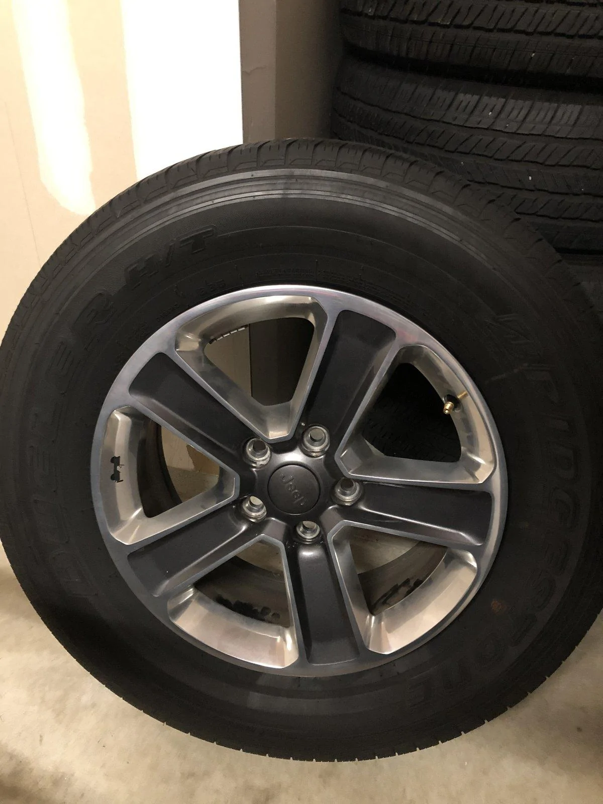 Jeep Wrangler JL Wheels and tires $500 F7D15219-D988-4172-92AD-68CF12C60A7C