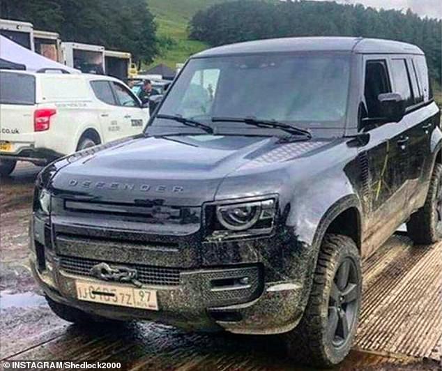 Jeep Wrangler JL Jeep vs Defender lrd2020