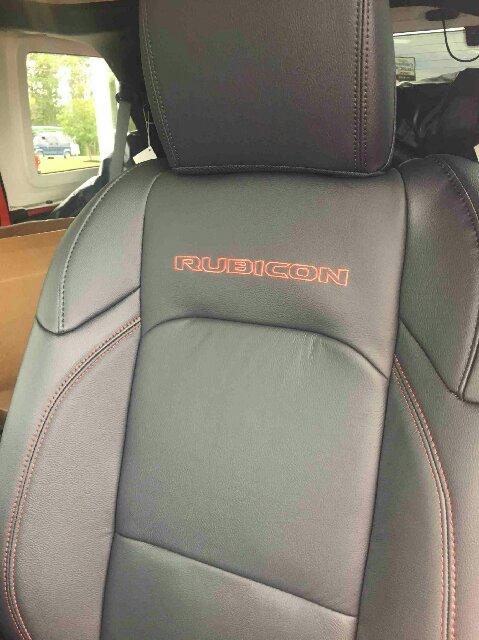 Jeep Wrangler JL Folded Down Disconnected Soft Top Under Hard Top 921DF5E0-D6E4-4496-88EB-1928C01C3528