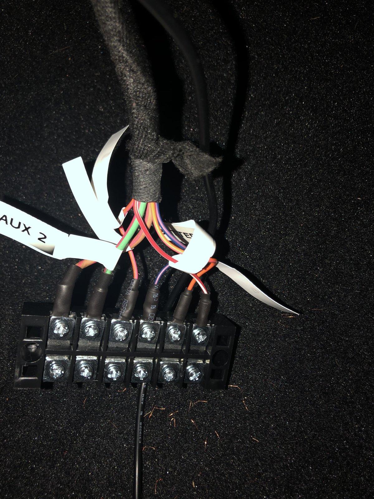 Jeep Wrangler JL Aux Switch Wire Organization 1C2B1B31-B6F1-4DFE-B214-B24C39380692
