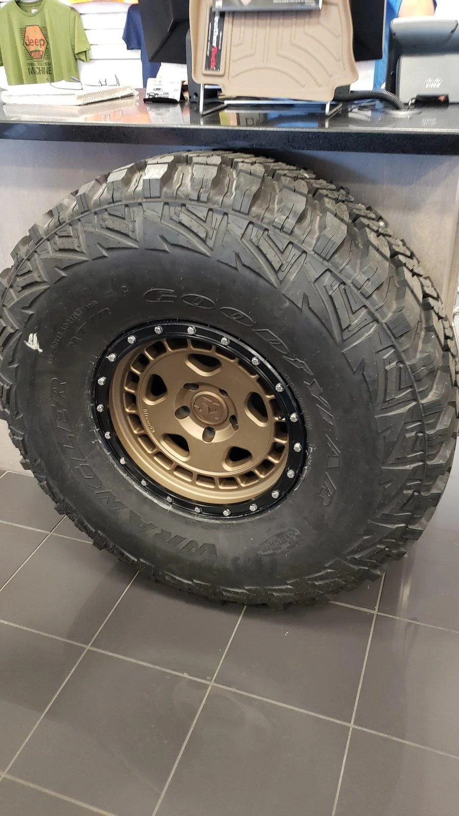 Jeep Wrangler JL Why is picking out rims so difficult!? 20190801_155421