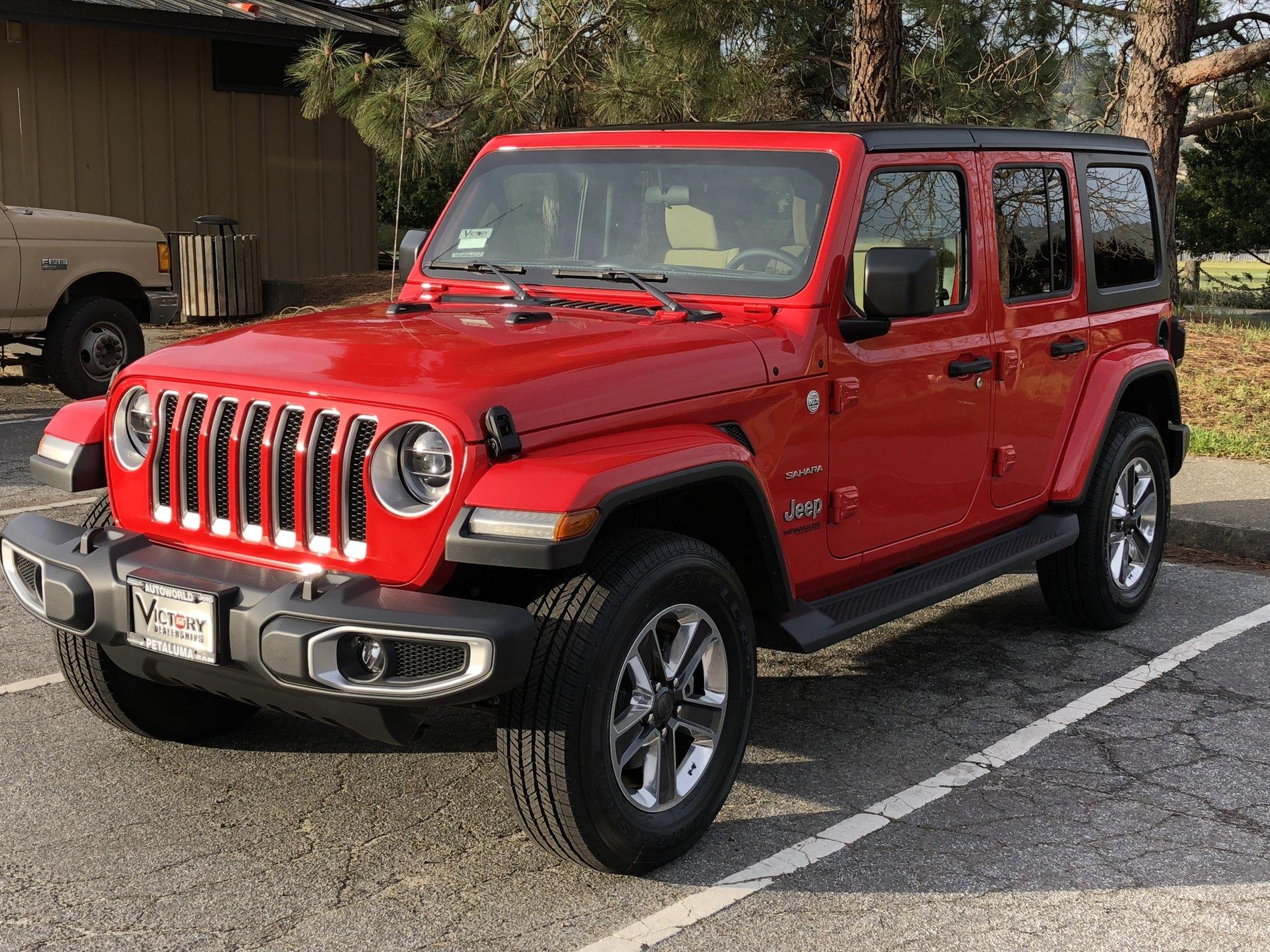 Jeep Wrangler JL Firecracker Red Sahara IMG_0073.JPG