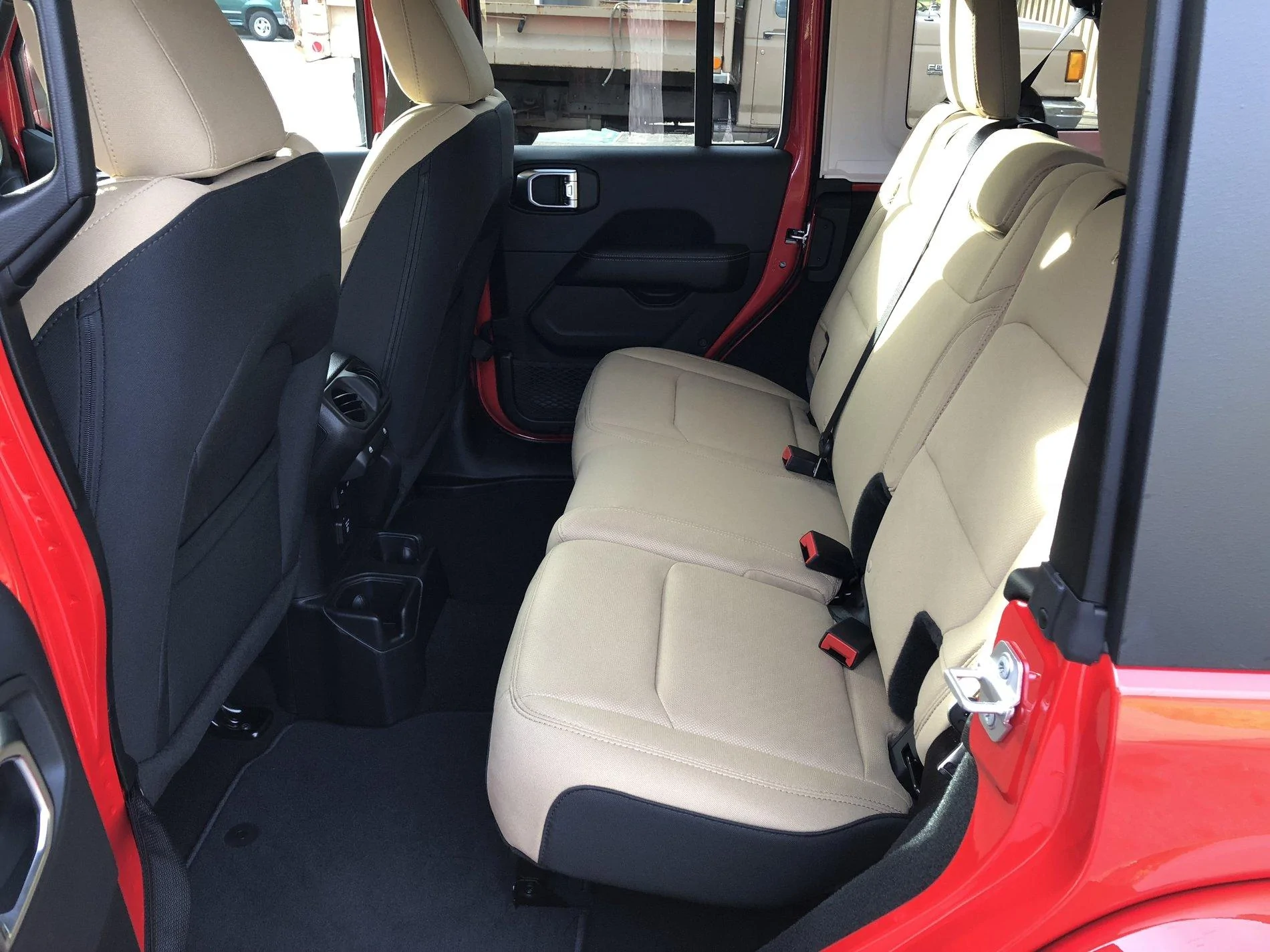 Jeep Wrangler JL Firecracker Red Sahara IMG_0075