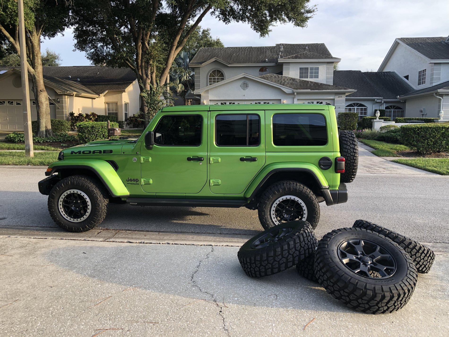 Jeep Wrangler JL WTB:Moab or Rubicon takeoffs 2B682041-1C7B-4E3C-804F-72E50761B2CC