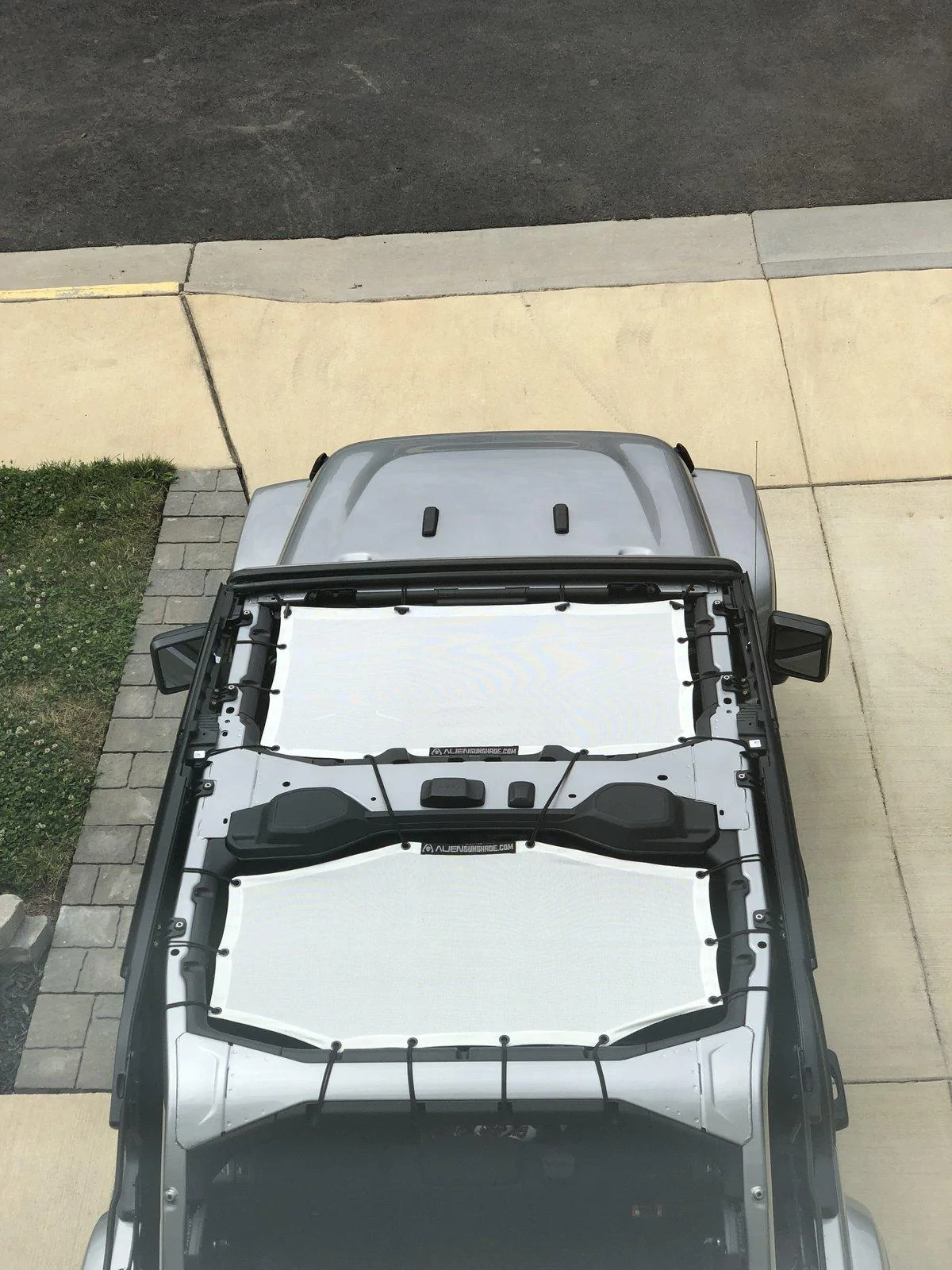 Jeep Wrangler JL Alien Sunshade Review 62BDE74C-7FFC-465F-AB1E-A7E5A485FD41