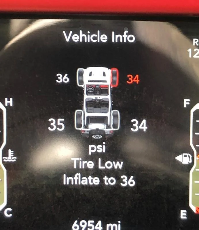 Jeep Wrangler JL TPMS warning... well, this is odd TPMS