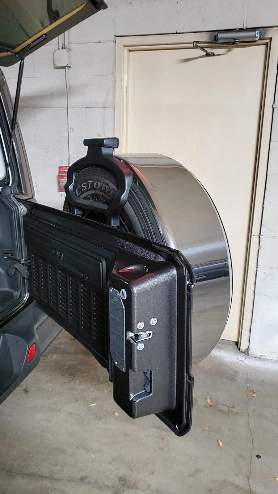 Jeep Wrangler JL Tire Covers 20190902_200259