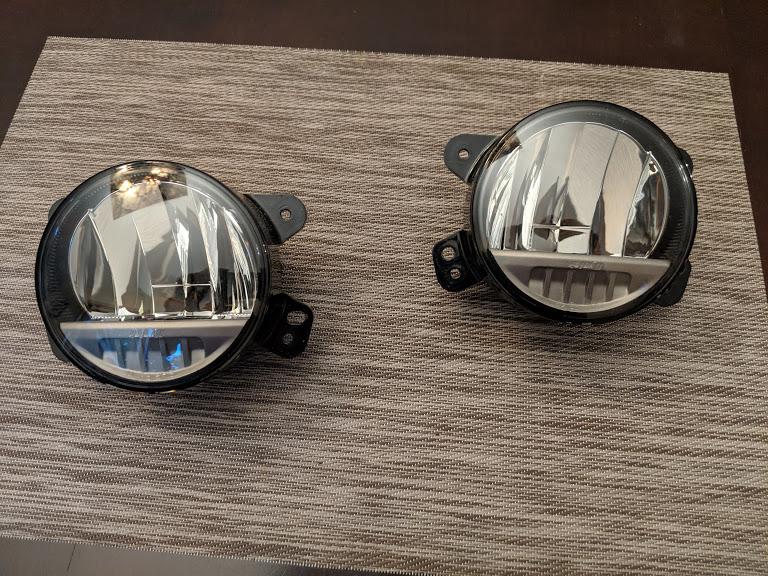 Jeep Wrangler JL Factory LED Fog lights 76P81FMu7MlsF_zZEyValE0yI6DXCrrJNvHRlgvgDKXU8O1MkgnPUrA_n3tdZmcocnWFSfUIJd9tIZt7TvQ=w768-h576-no