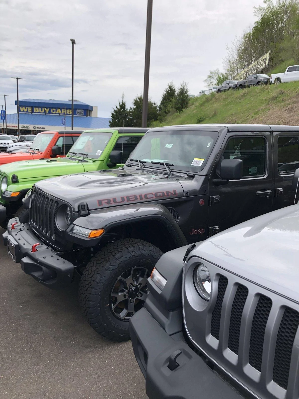 Jeep Wrangler JL Sting Grey opinions? IMG_0632