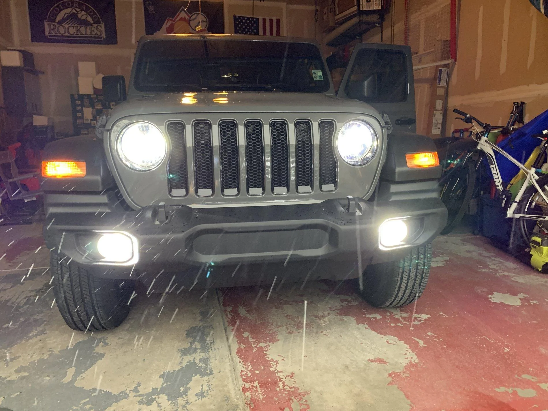 Jeep Wrangler JL Headlight and Fog Light Bulb Replacement E2FA1FFC-1D86-414C-8116-8E535ABB1921