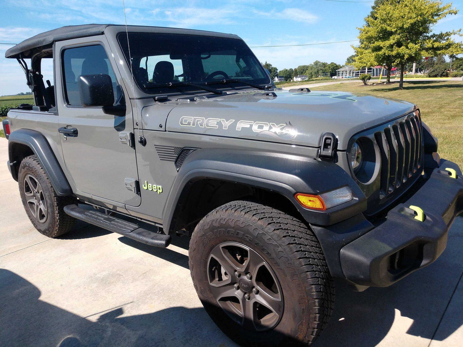 Jeep Wrangler JL Dash panel lights and 8.4 Screen glaring on windows IMG_20190803_103447980