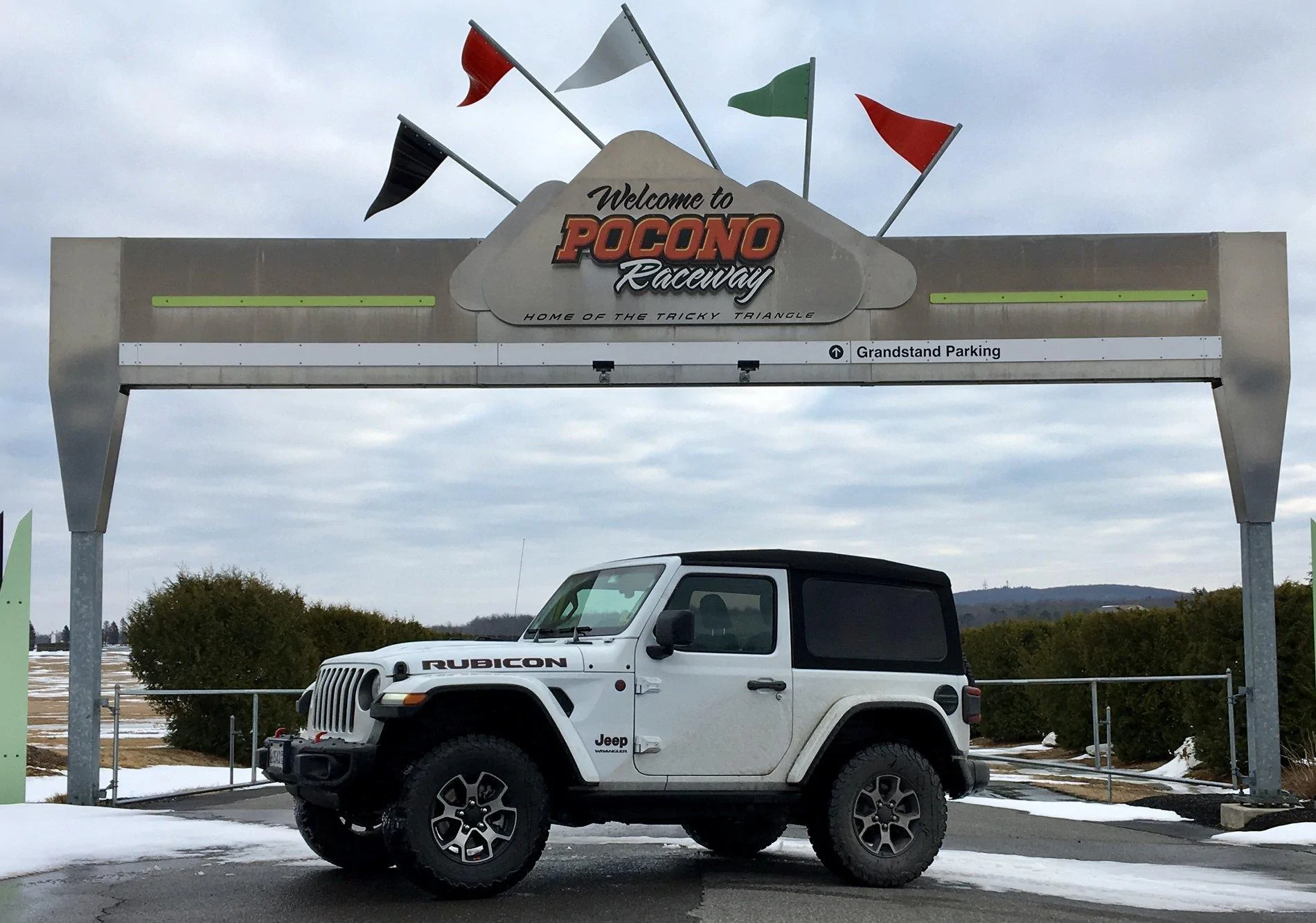 Jeep Wrangler JL Premium Soft Top, Winter, Ice? A Problem? E3561269-9FE8-490F-8EB9-0D0169D0F581