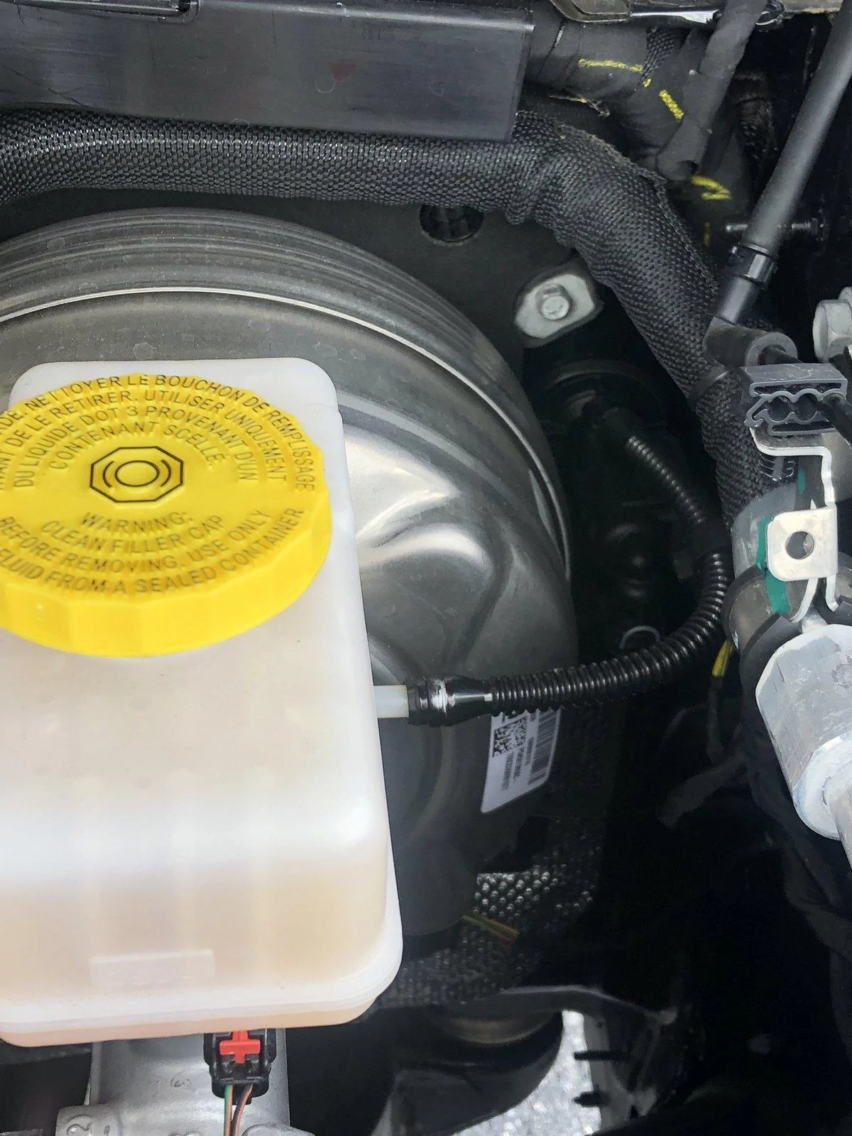 Jeep Wrangler JL Request - Brake Fluid Reservoir Pic upload_2019-9-9_11-2-14