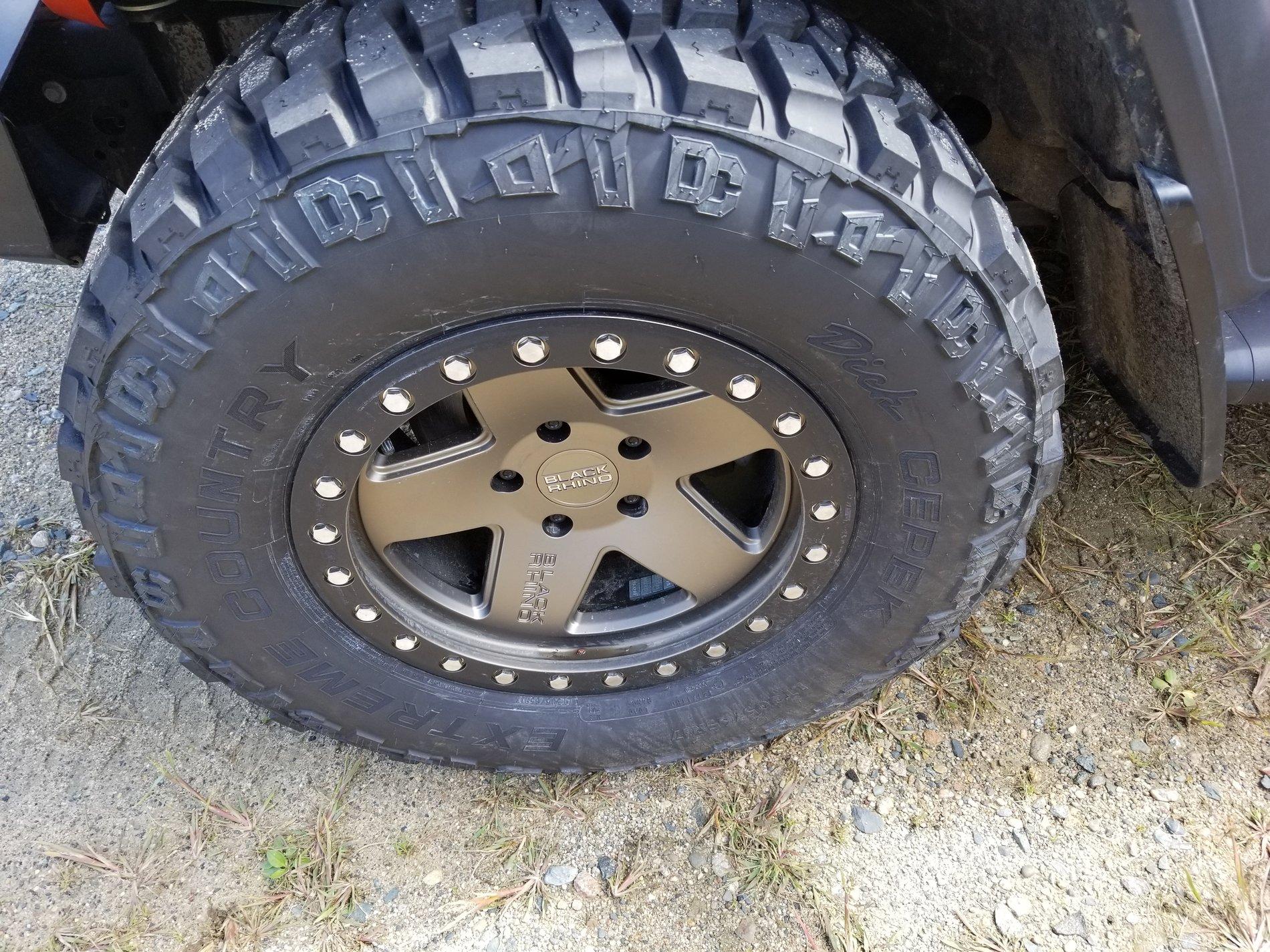 Jeep Wrangler JL Who's running Cooper mud tires? 20190828_123756