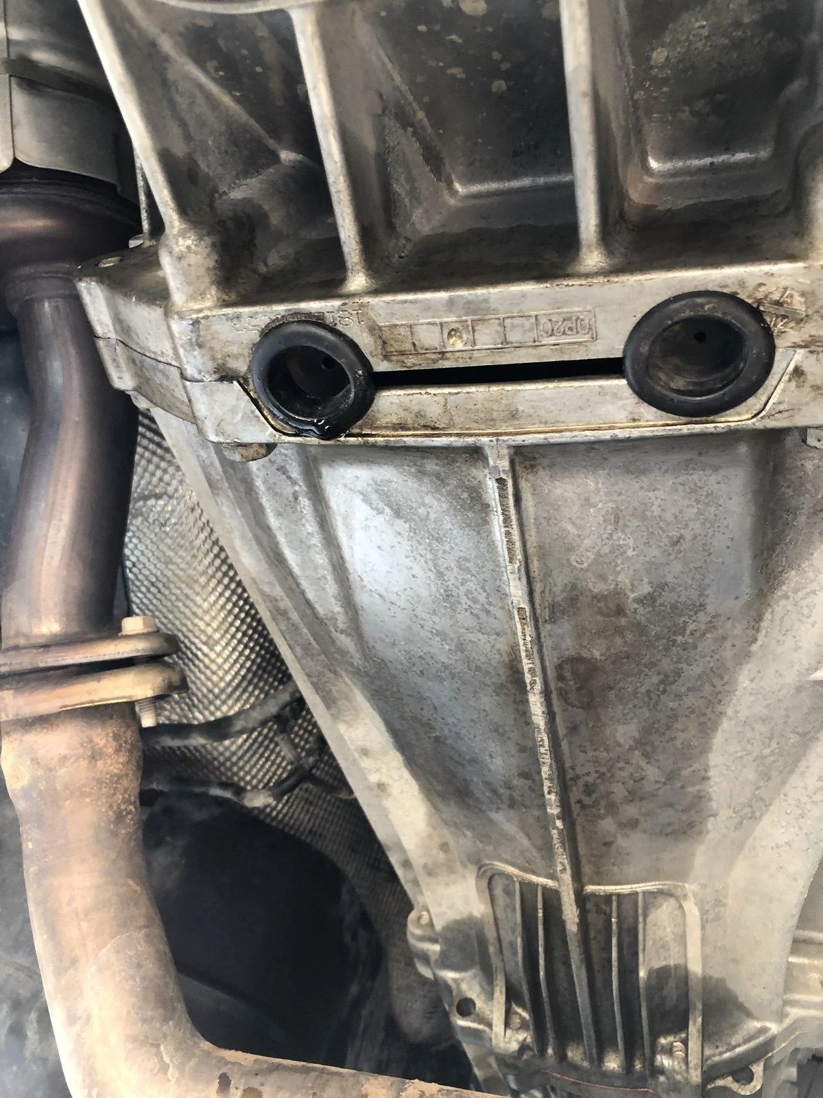 Jeep Wrangler JL Oil drips from transmission 49A0A021-07EA-46DF-B71E-D42E74854D87