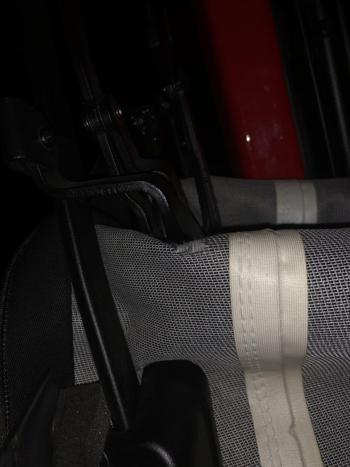 Jeep Wrangler JL Premium soft top wear -Potential Problem 89A4C01D-8637-4BA4-8418-25D7AB214224