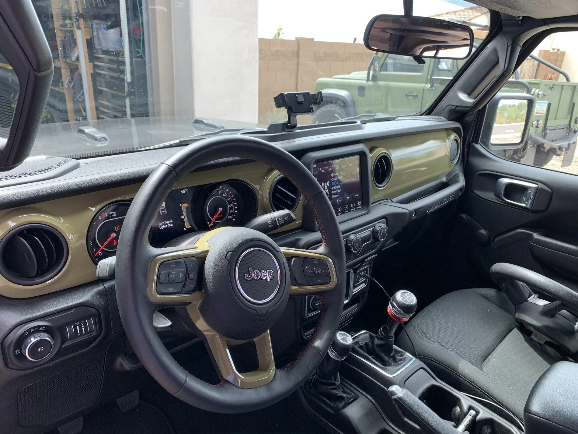Jeep Wrangler JL Show off your DIY painted dash 939E104A-3593-45BB-A82D-5EE8F4917952