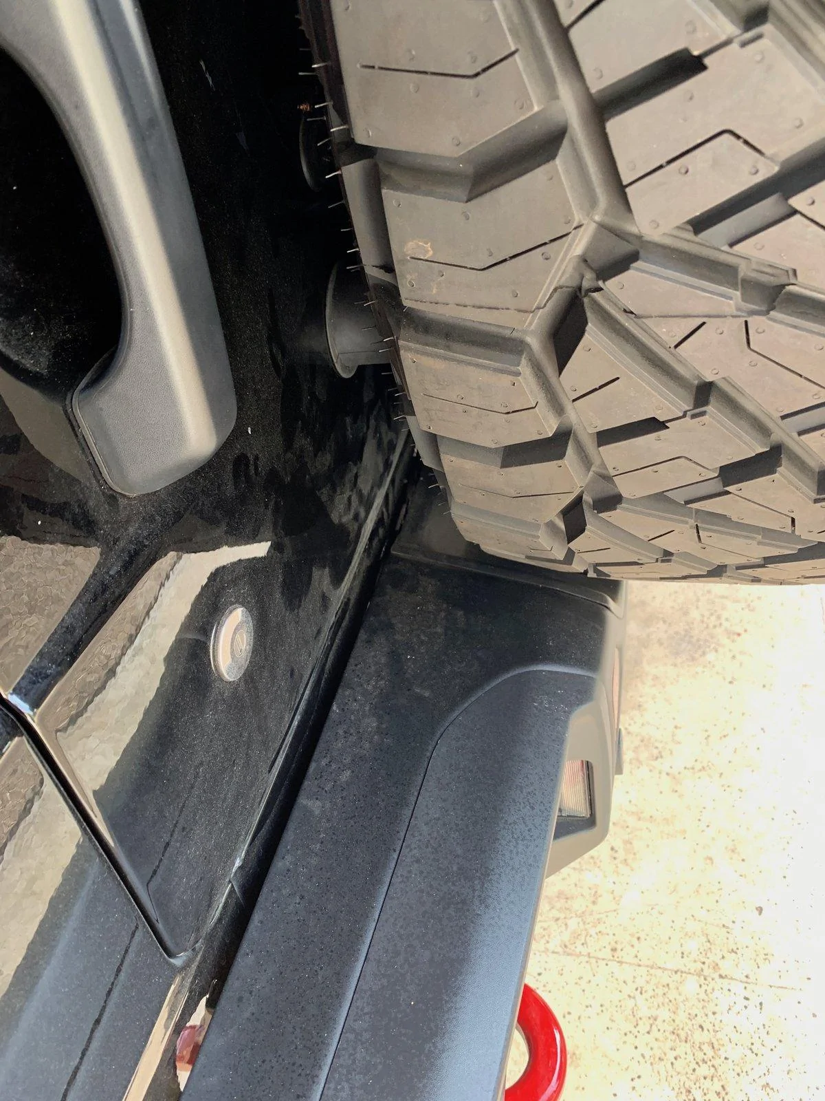 Jeep Wrangler JL 37” spare tire risers IMG_1339