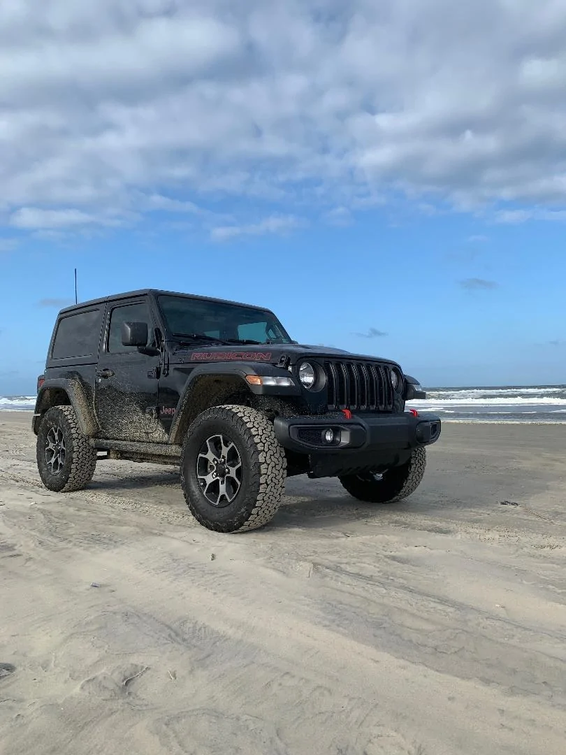 Jeep Wrangler JL Beach OBX Driving thumbnail