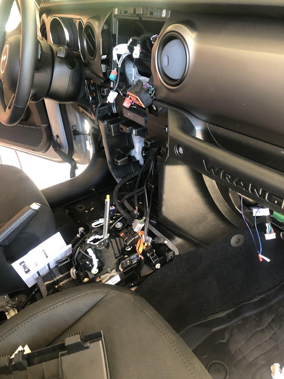 Jeep Wrangler JL Adding an Aftermarket Amp(s) 038632D6-92A1-423E-9E3A-94C072050429