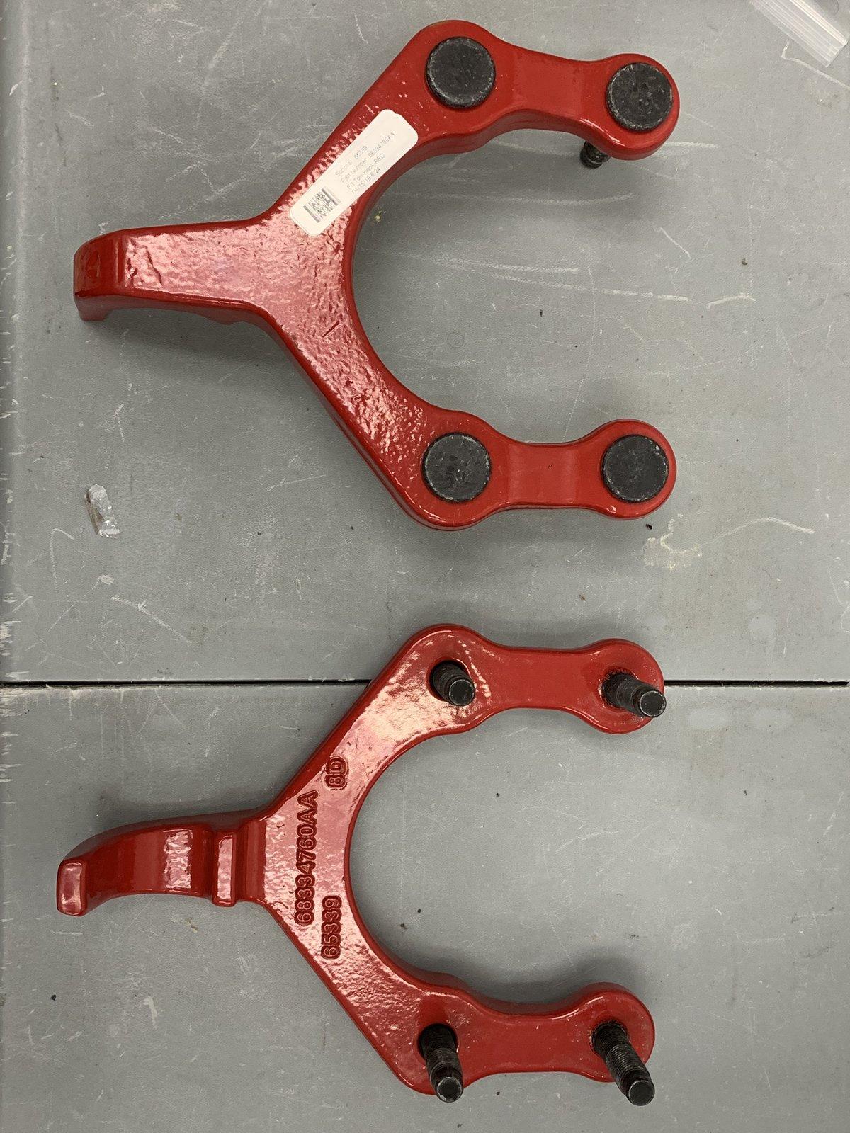 Jeep Wrangler JL Rubicon Red Tow Hooks A5D4B602-EAF5-4C84-9701-E95FD9917F03