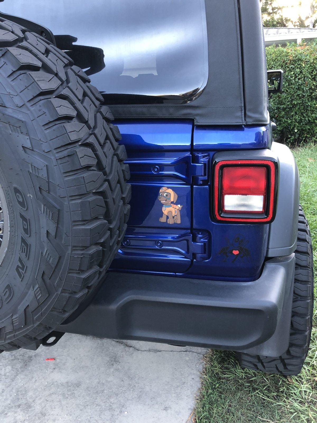 Jeep Wrangler JL Anyone else have a mascot? 97CCD047-483F-43C6-A053-F46D2E40F1CE