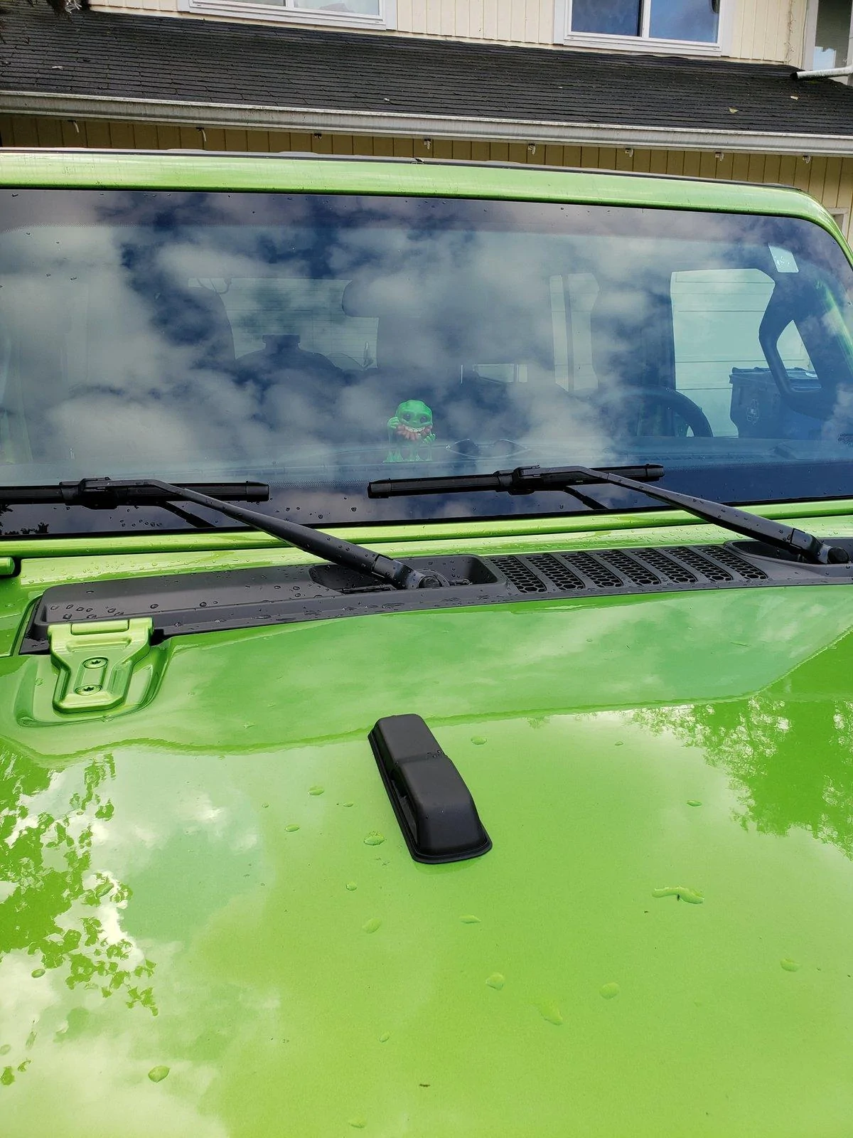 Jeep Wrangler JL Anyone else have a mascot? 20190916_174318