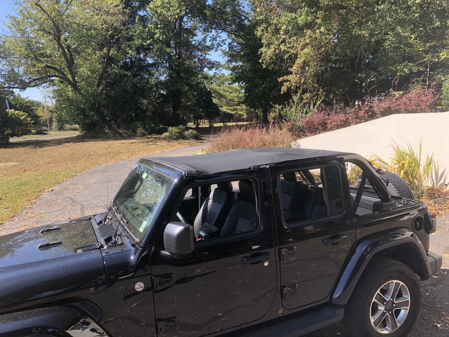 Jeep Wrangler JL JL Bikini Tops? 3FD63FCE-0009-4F7A-BAD0-EF6240FD82CC