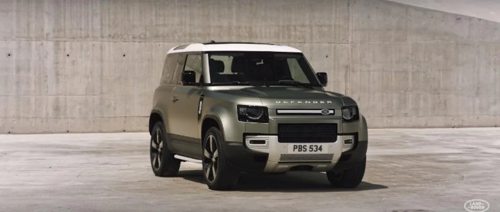 Jeep Wrangler JL Jeep vs Defender new-ford-bronco-delayed-to-a-2021-model-year-release-intended-for-2020-ford-bronco-under-cover