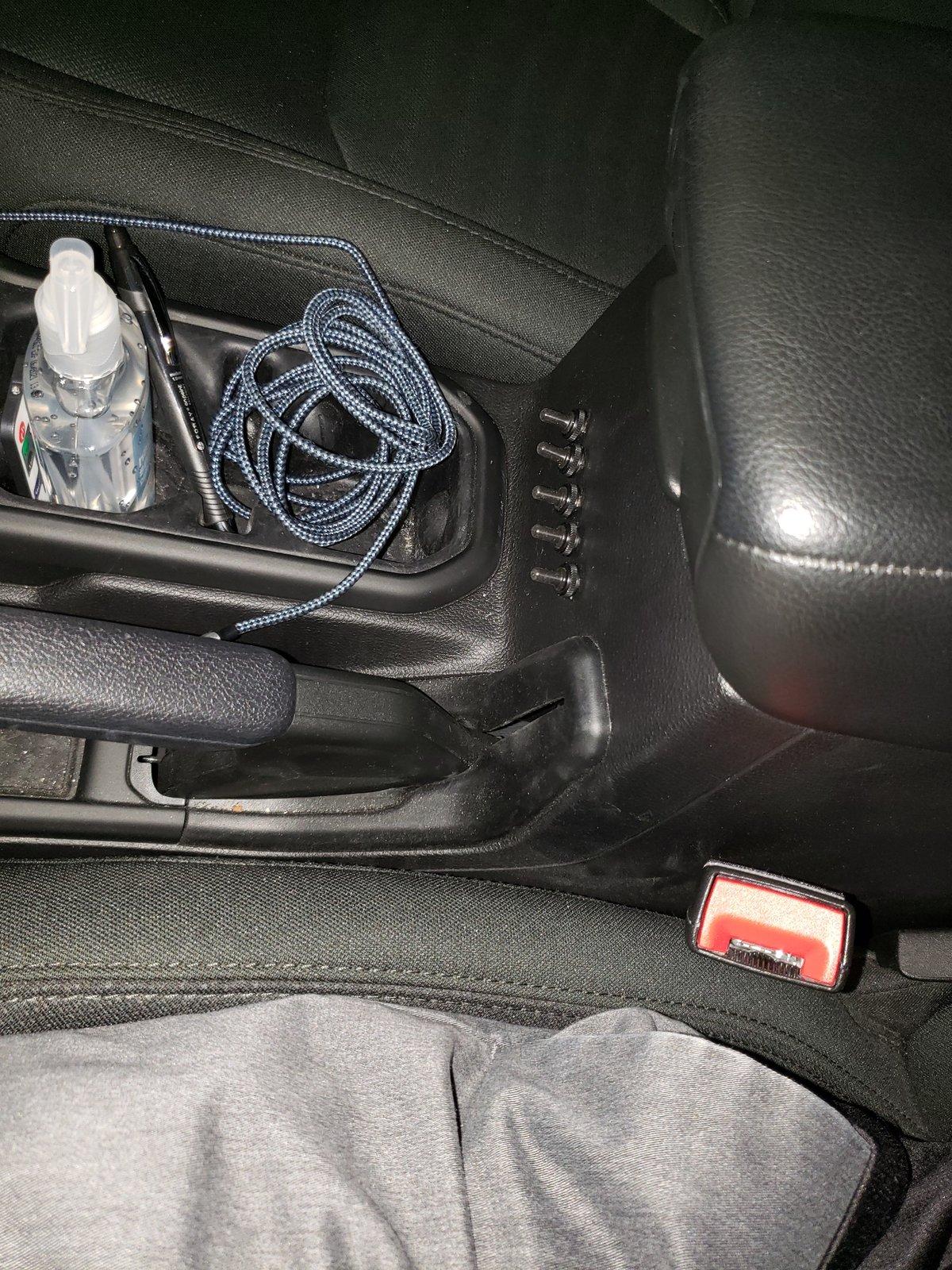 Jeep Wrangler JL Switch panel for push buttons 20190919_233659