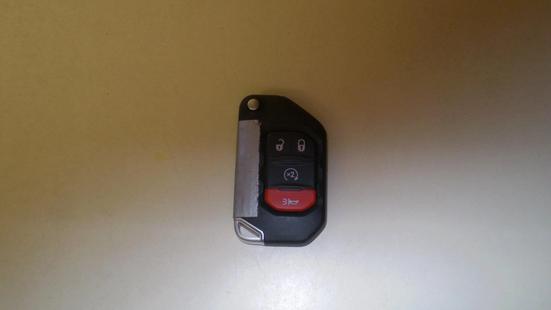 Jeep Wrangler JL Fob key detension P1010001