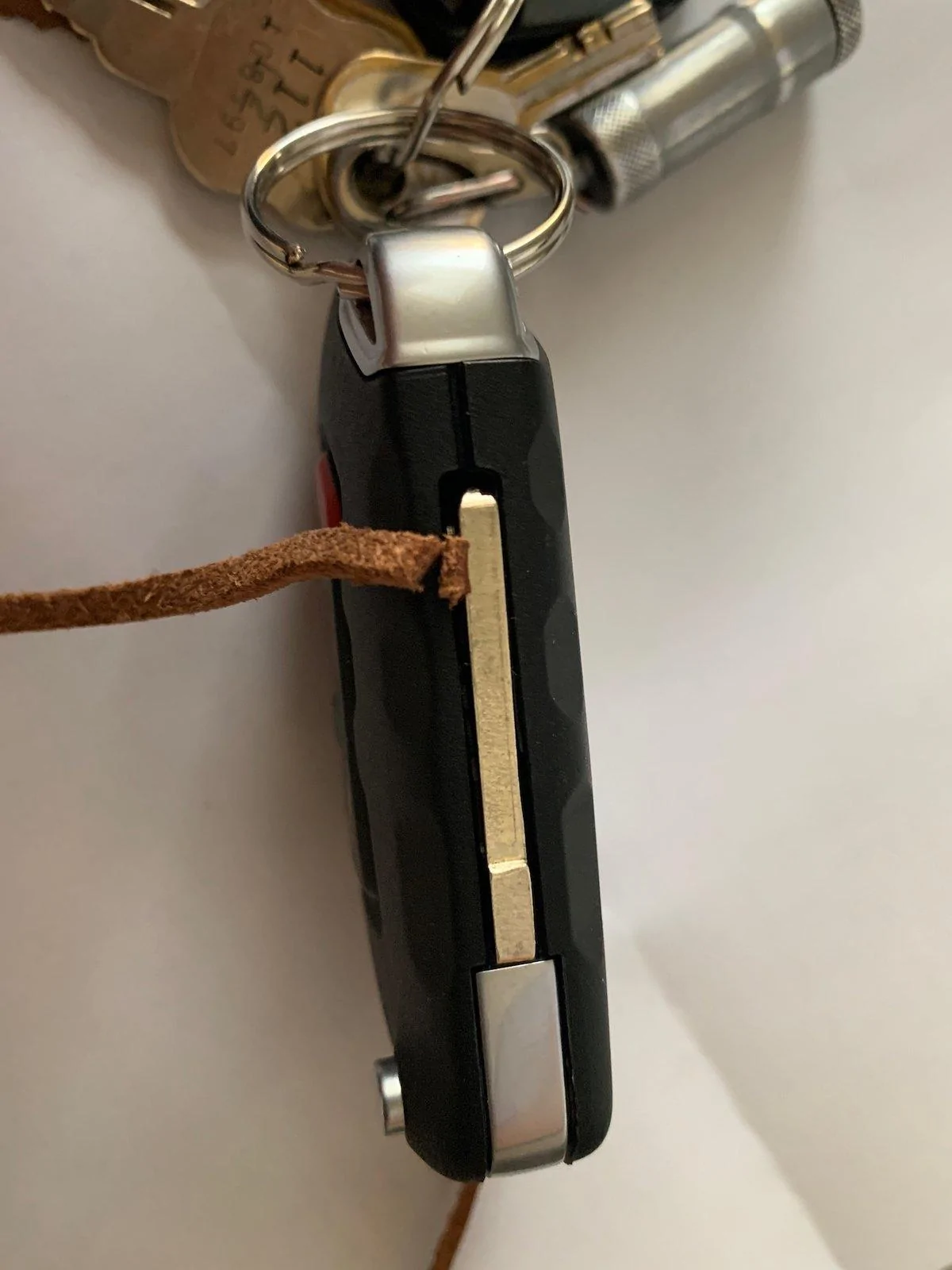 Jeep Wrangler JL Fob key detension IMG_0435