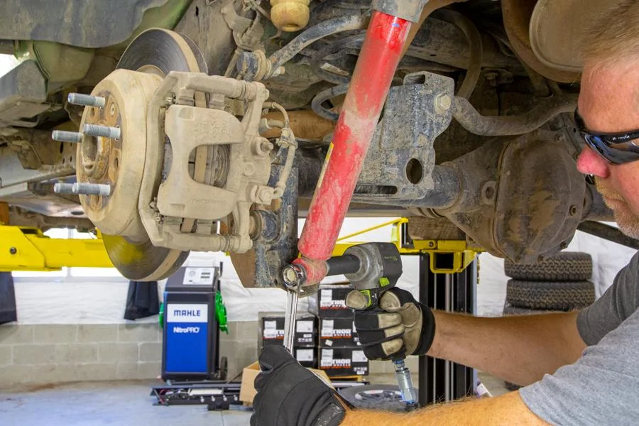 Jeep Wrangler JL 2" Rancho Lift Kit How-To remove-rear-shock