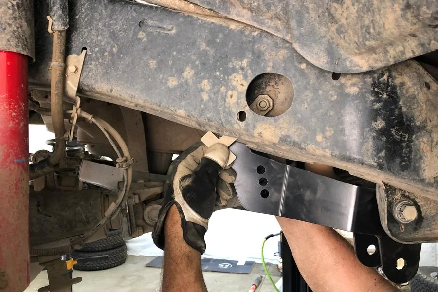 Jeep Wrangler JL 2" Rancho Lift Kit How-To install-geometry-bracket