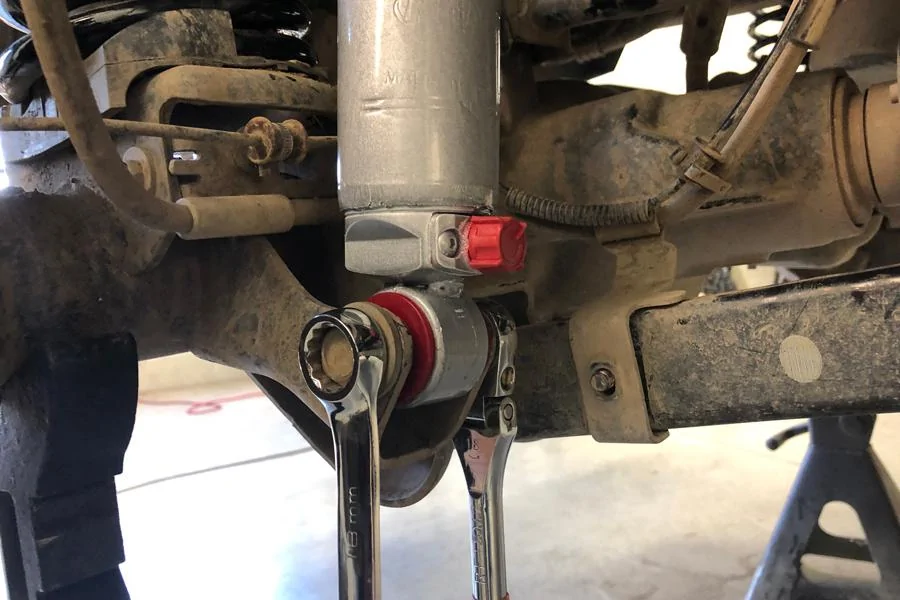 Jeep Wrangler JL 2" Rancho Lift Kit How-To installing-jl-front-rancho-shocks